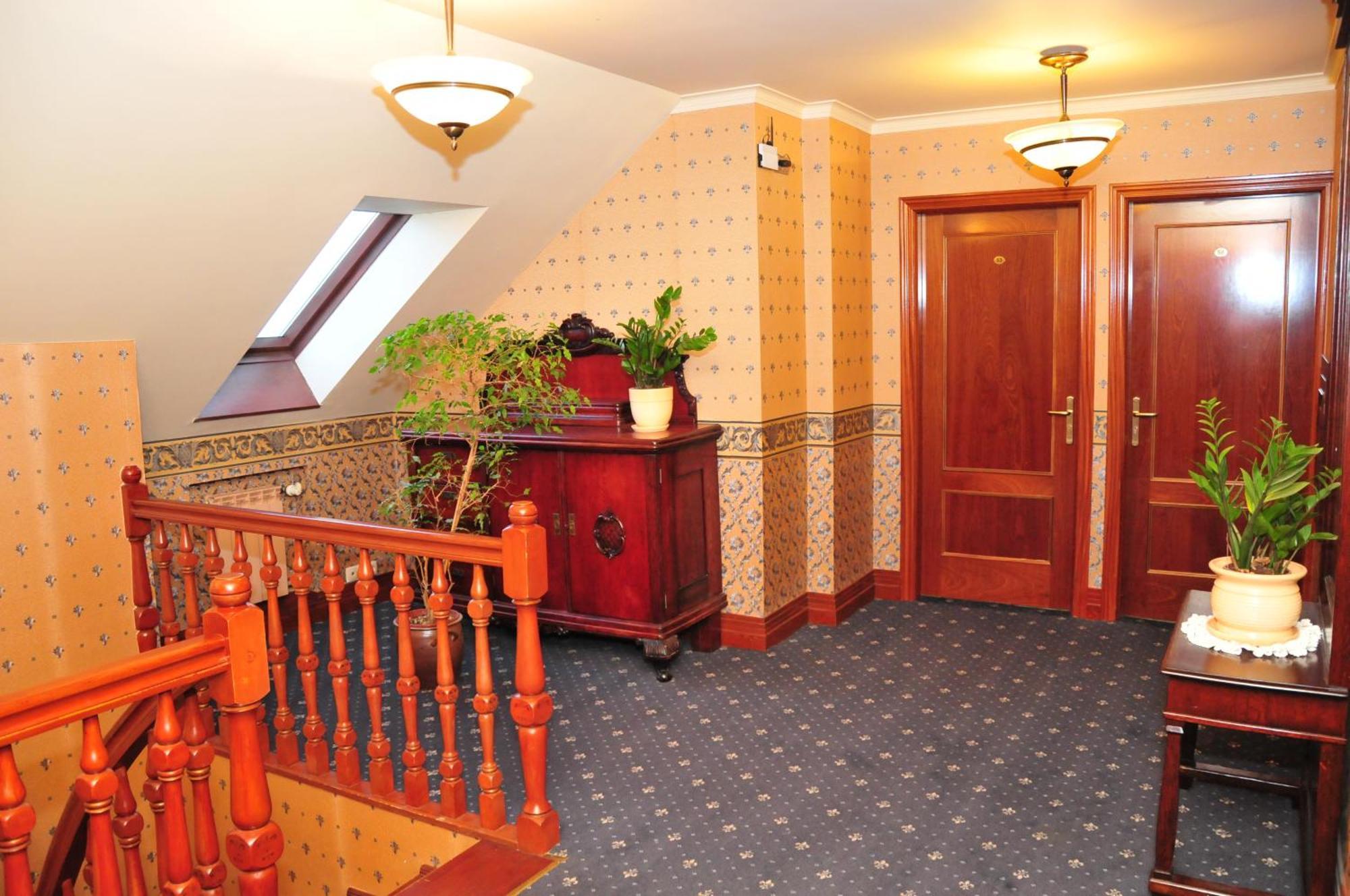 Bed and Breakfast Bialy Dwor Квидзын Экстерьер фото