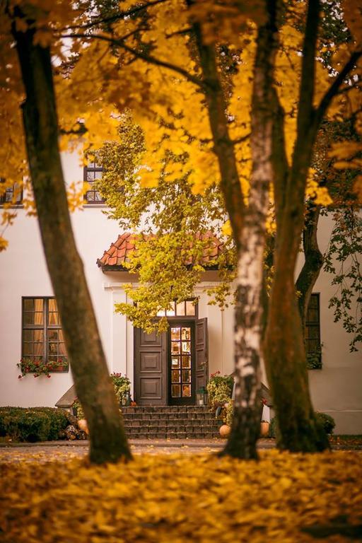 Bed and Breakfast Bialy Dwor Квидзын Экстерьер фото